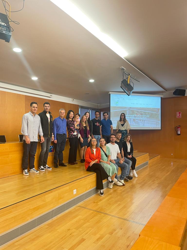 You are currently viewing O consórcio do projeto InterCat reúne-se em Castelló e realiza a sua conferência final em Espanha